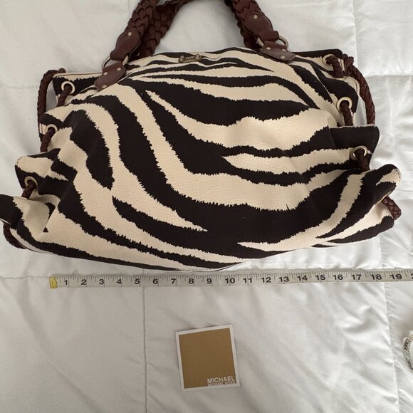 Michael Kors Cream Brown Zebra Canvas Purse Brown Leather Braided Handle New - Picture 4 of 10